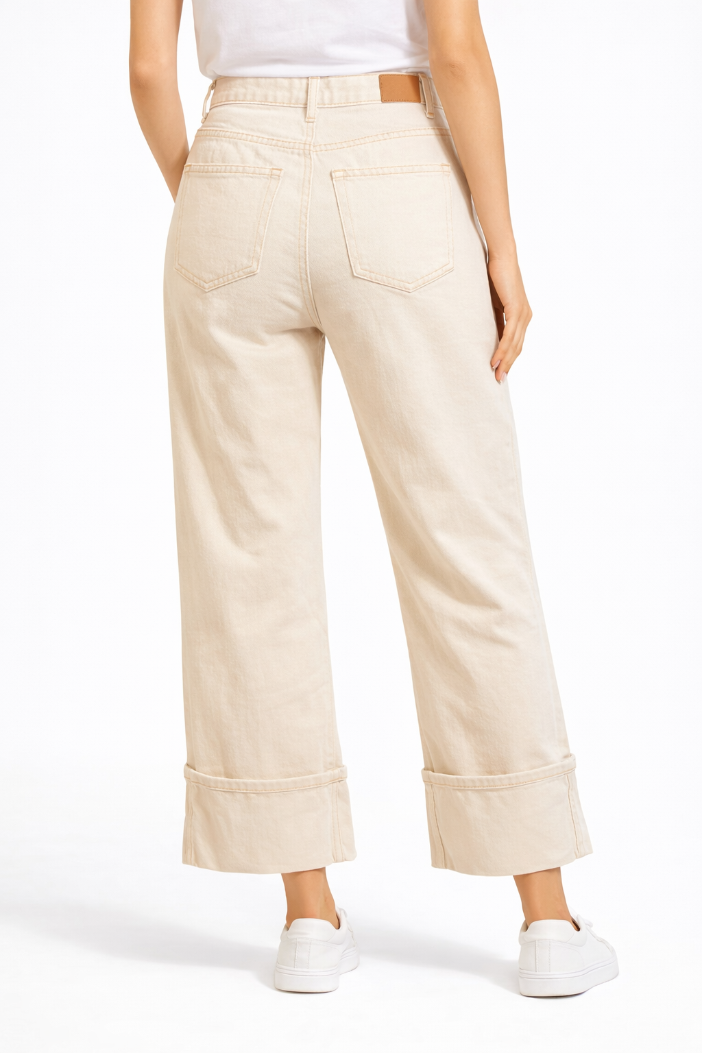 Jeans a Palazzo con piegone e risvolto