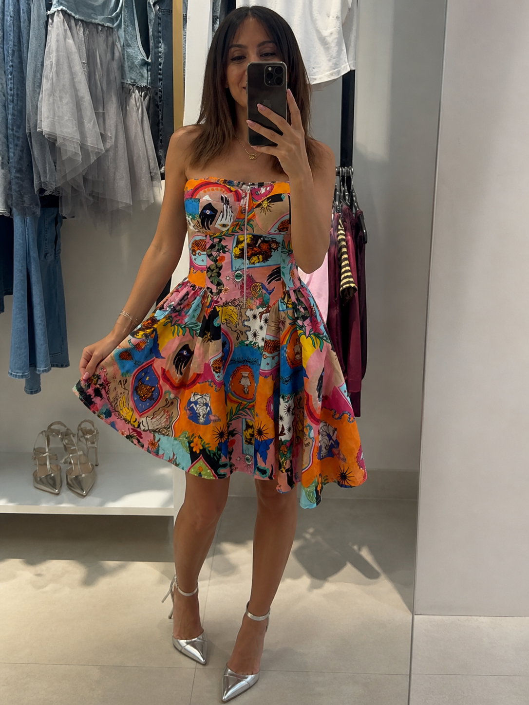 Abito mini multicolor con stampa artistica